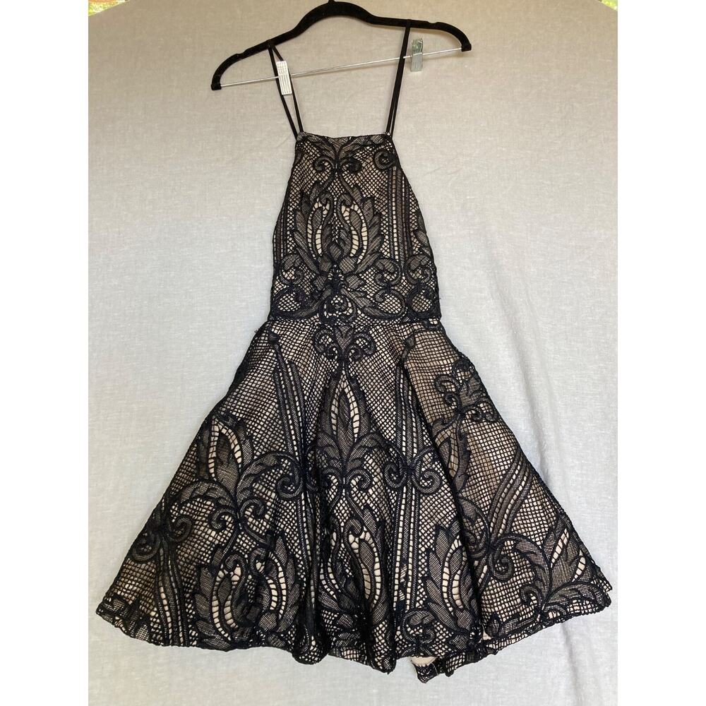 Windsor Black Lace Overlay Mini Dress Size Small Lined Halter Corset Dark Fairy